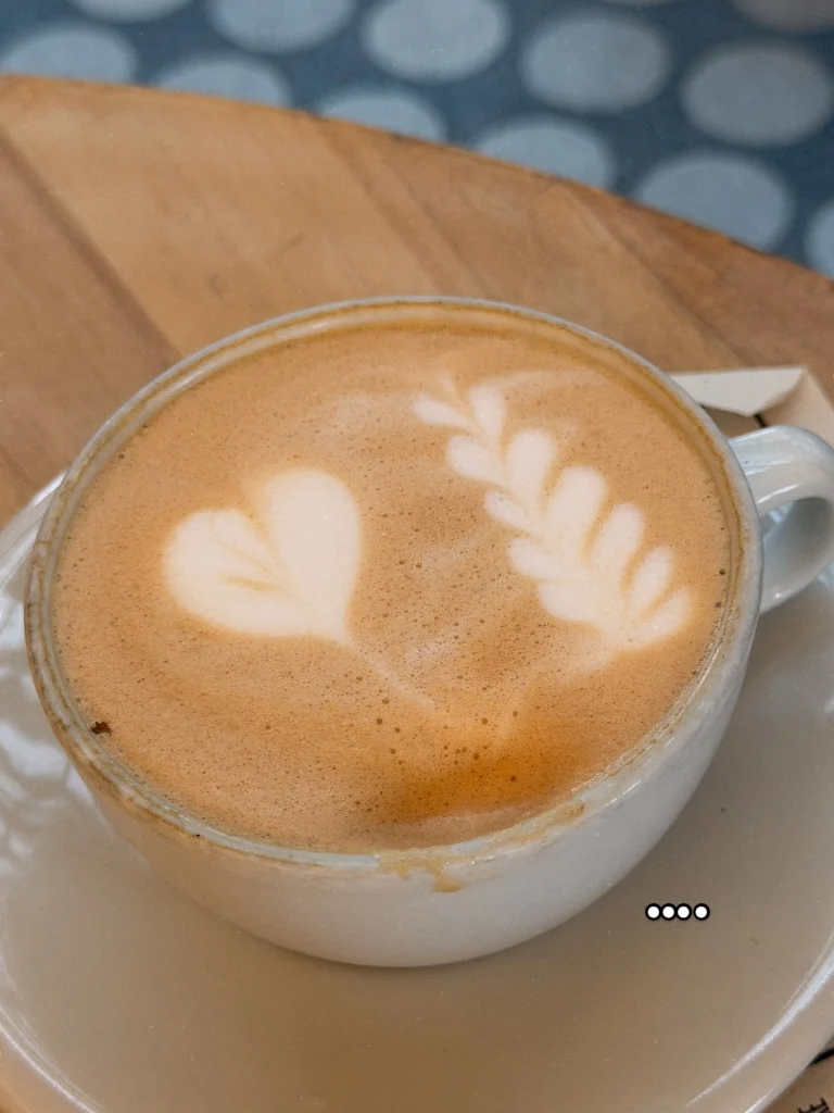 Instagram post from estrena.horeca. This post is in position 5.