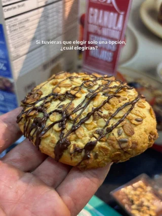 Instagram post from estrena.horeca. This post is in position 1.