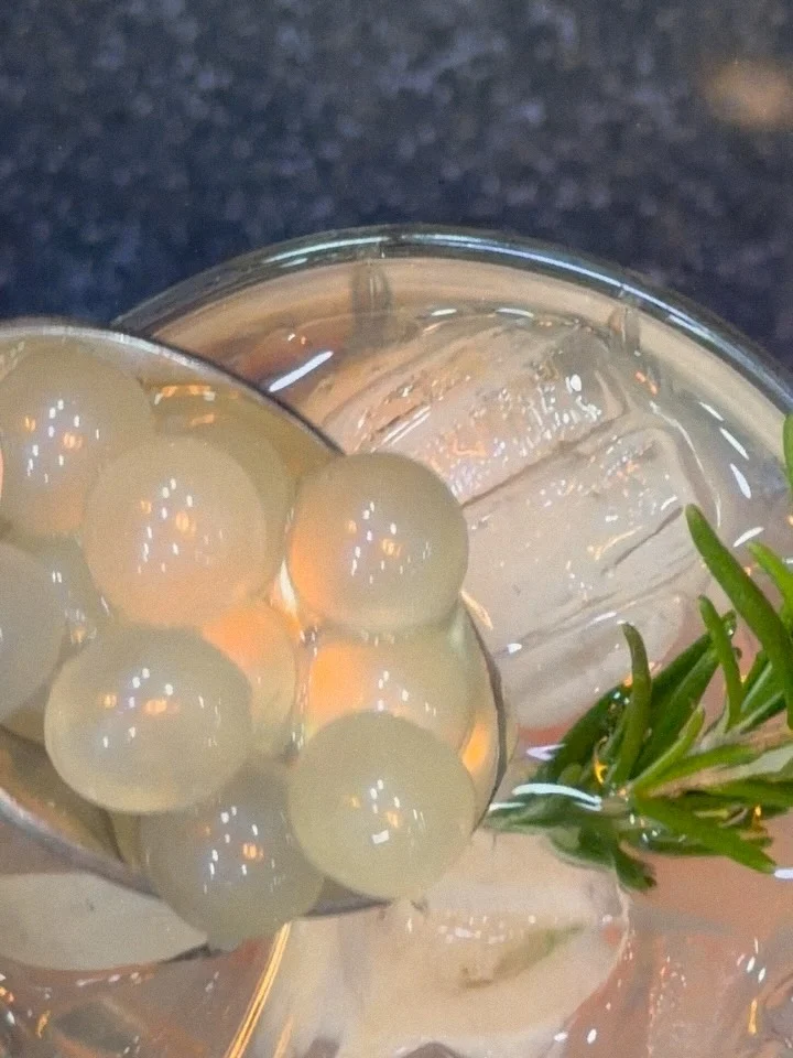 Instagram post from estrena.horeca. This post is in position 1.